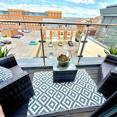 Апартаменты The Penthouse Margate, Balconies, Sea View, Gated Parking, Air Con! Экстерьер фото