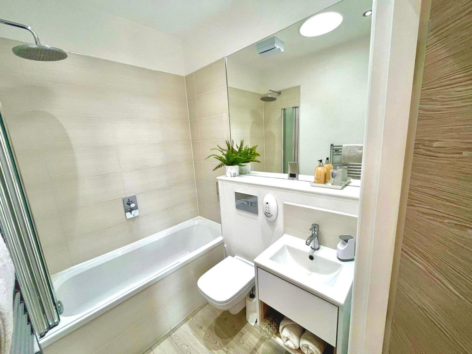 Апартаменты The Penthouse Margate, Balconies, Sea View, Gated Parking, Air Con! Экстерьер фото